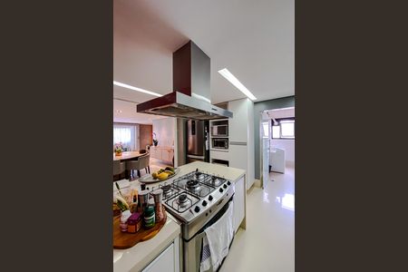 Apartamento à venda com 122m², 3 quartos e 2 vagasCozinha