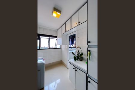Apartamento à venda com 122m², 3 quartos e 2 vagasÁrea de Serviço