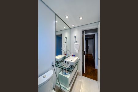 Apartamento à venda com 122m², 3 quartos e 2 vagasBanheiro da Suíte 2