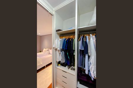 Apartamento à venda com 122m², 3 quartos e 2 vagasQuarto 1 - Suíte