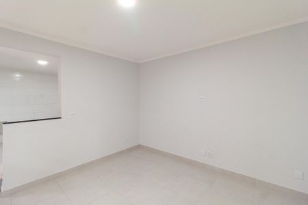 Sala de casa para alugar com 2 quartos, 70m² em São Pedro, Osasco