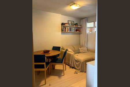 Apartamento à venda com 2 quartos, 48m² em Vila Firmiano Pinto, São Paulo