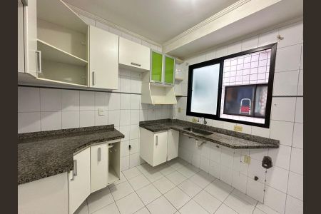 Apartamento para alugar com 69m², 2 quartos e 1 vaga Apartamento para alugar com 69m², 2 quartos e 1 vagaCozinha