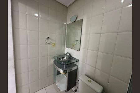 Apartamento para alugar com 69m², 2 quartos e 1 vaga Apartamento para alugar com 69m², 2 quartos e 1 vagaBanheiro da Suíte