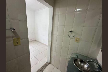Apartamento para alugar com 69m², 2 quartos e 1 vaga Apartamento para alugar com 69m², 2 quartos e 1 vagaBanheiro da Suíte
