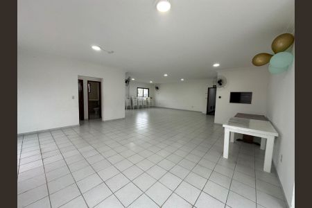 Apartamento para alugar com 69m², 2 quartos e 1 vaga Apartamento para alugar com 69m², 2 quartos e 1 vagaSalão de Festas