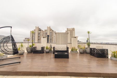 Apartamento à venda com 55m², 1 quarto e sem vaga Apartamento à venda com 55m², 1 quarto e sem vagaTerraço