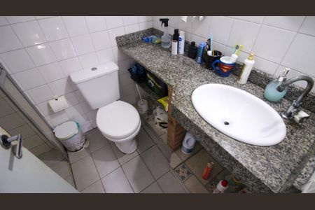 Apartamento à venda com 68m², 3 quartos e sem vagaBanheiro