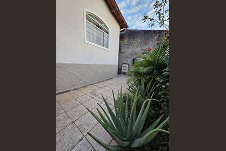 Casa à venda com 200m², 3 quartos e 3 vagas Casa à venda com 200m², 3 quartos e 3 vagasQuintal