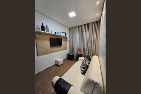 Casa à venda com 200m², 3 quartos e 3 vagas Casa à venda com 200m², 3 quartos e 3 vagasSala