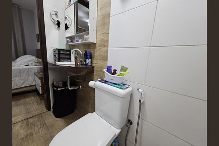 Casa à venda com 200m², 3 quartos e 3 vagas Casa à venda com 200m², 3 quartos e 3 vagasBanheiro