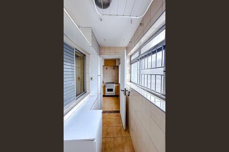 Apartamento para alugar com 75m², 3 quartos e 1 vagaÁrea de Serviço