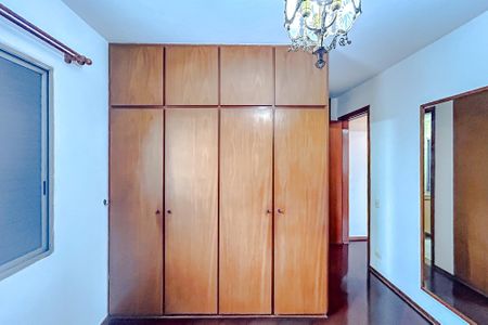 Apartamento para alugar com 75m², 3 quartos e 1 vagaQuarto 2 - Armários