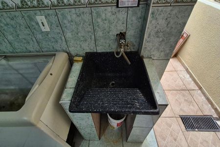 Casa à venda com 170m², 4 quartos e 2 vagas Casa à venda com 170m², 4 quartos e 2 vagasÁrea de Serviço