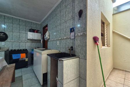 Casa à venda com 170m², 4 quartos e 2 vagas Casa à venda com 170m², 4 quartos e 2 vagasÁrea de Serviço