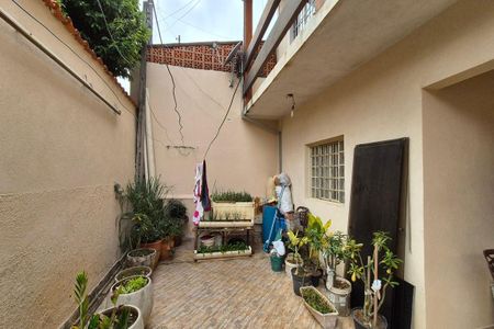 Casa à venda com 170m², 4 quartos e 2 vagas Casa à venda com 170m², 4 quartos e 2 vagasFachada do Prédio