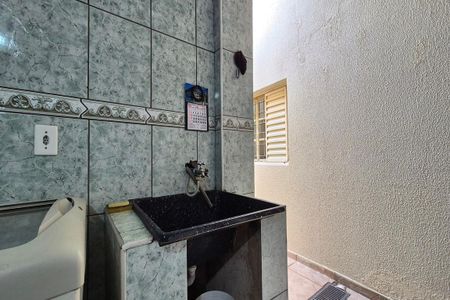 Casa à venda com 170m², 4 quartos e 2 vagas Casa à venda com 170m², 4 quartos e 2 vagasÁrea de Serviço