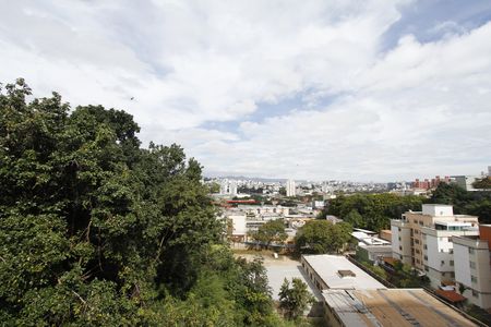 Apartamento para alugar com 43m², 2 quartos e 1 vagaVista