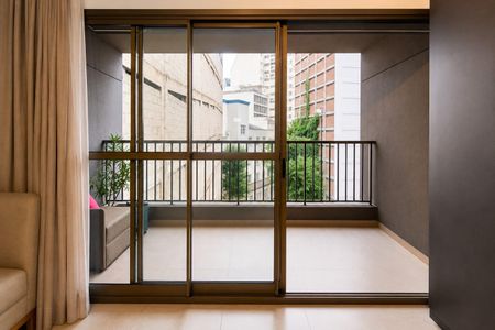 Studio à venda com 37m², 1 quarto e sem vaga Studio à venda com 37m², 1 quarto e sem vagaVaranda