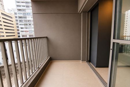 Studio à venda com 37m², 1 quarto e sem vaga Studio à venda com 37m², 1 quarto e sem vagaVaranda