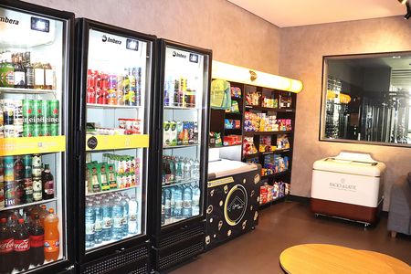 Studio à venda com 37m², 1 quarto e sem vagaMini Mercado