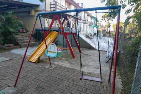 Casa de condomínio à venda com 157m², 3 quartos e 1 vagaÁrea comum - Playground