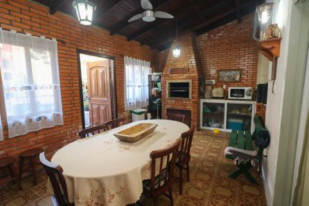 Casa de condomínio à venda com 157m², 3 quartos e 1 vagaVaranda