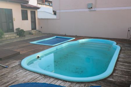 Casa de condomínio à venda com 157m², 3 quartos e 1 vagaÁrea comum - Piscina