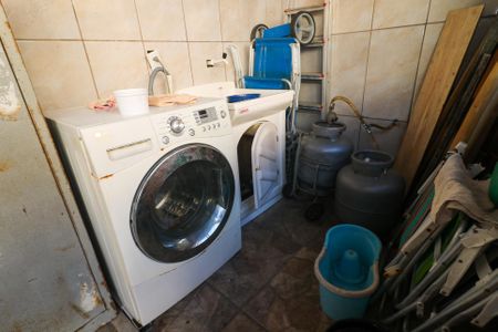 Casa de condomínio à venda com 157m², 3 quartos e 1 vagaÁrea de Serviço