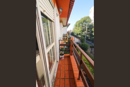 Casa de condomínio à venda com 157m², 3 quartos e 1 vagaSacada do Quarto Suíte