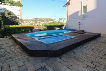 Casa de condomínio à venda com 157m², 3 quartos e 1 vagaÁrea comum - Piscina