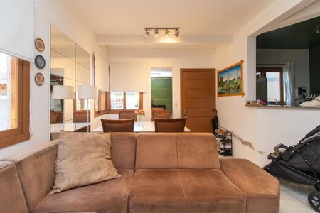 Sala de casa à venda com 2 quartos, 109m² em Ipanema, Porto Alegre