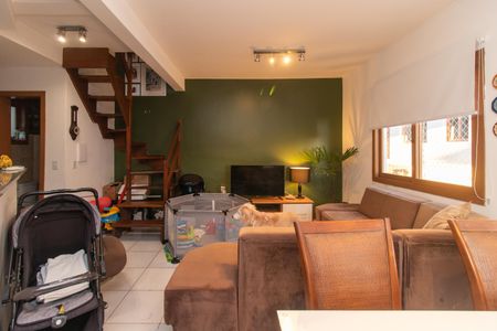 Sala de casa à venda com 2 quartos, 109m² em Ipanema, Porto Alegre