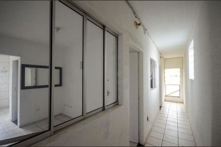 Apartamento para alugar com 36m², 2 quartos e sem vaga Apartamento para alugar com 36m², 2 quartos e sem vagaCorredor externo