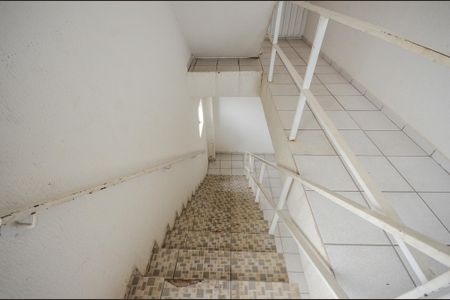 Apartamento para alugar com 36m², 2 quartos e sem vaga Apartamento para alugar com 36m², 2 quartos e sem vagaEscada