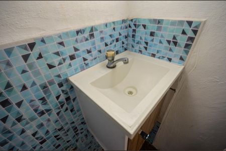 Apartamento para alugar com 36m², 2 quartos e sem vaga Apartamento para alugar com 36m², 2 quartos e sem vagaBanheiro
