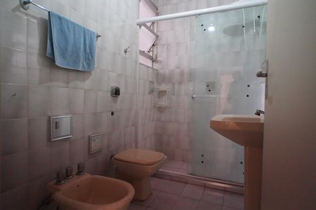 Apartamento para alugar com 74m², 2 quartos e sem vaga Apartamento para alugar com 74m², 2 quartos e sem vagaBanheiro