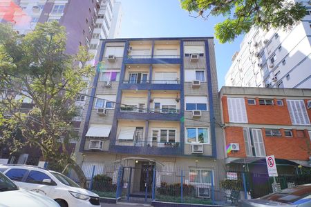 Apartamento para alugar com 74m², 2 quartos e sem vaga Apartamento para alugar com 74m², 2 quartos e sem vagaFachada