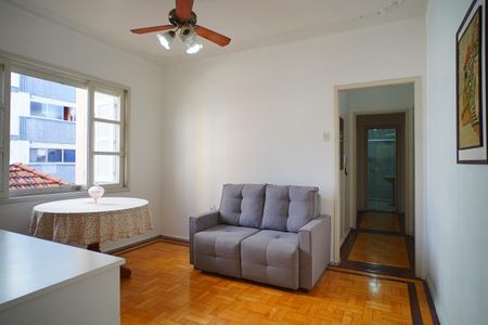 Apartamento para alugar com 74m², 2 quartos e sem vagaSala