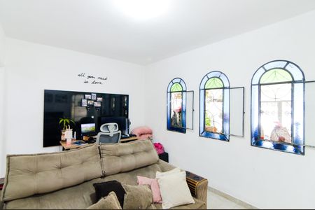Casa à venda com 270m², 2 quartos e 3 vagasSala