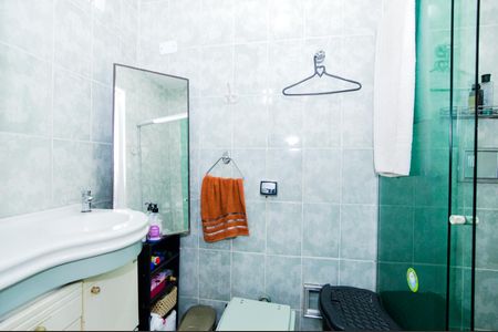 Casa à venda com 270m², 2 quartos e 3 vagasBanheiro do Quarto 2