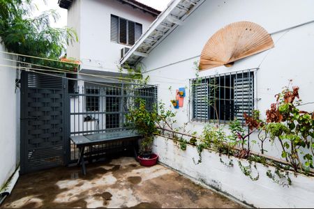 Casa à venda com 270m², 2 quartos e 3 vagasQuintal 