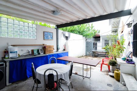 Casa à venda com 270m², 2 quartos e 3 vagasÁrea de Serviço