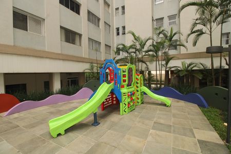 Apartamento para alugar com 75m², 2 quartos e 1 vagaÁrea comum - Playground