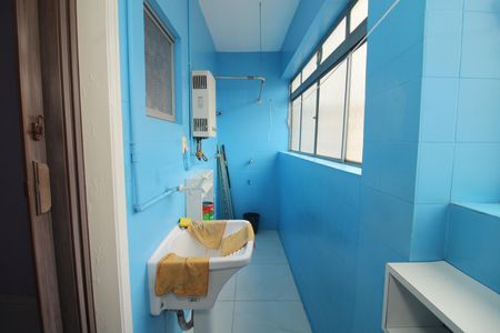 Apartamento para alugar com 75m², 2 quartos e 1 vagaÁrea de Serviço