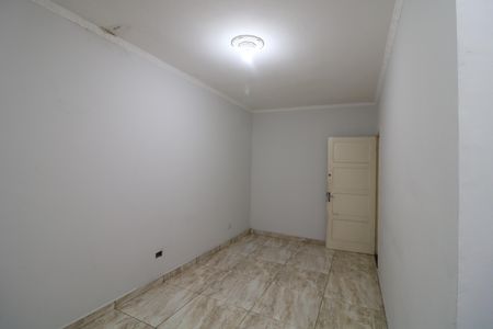 Quarto 2 de casa para alugar com 2 quartos, 135m² em Vila Charlote, São Paulo