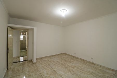 Quarto de casa para alugar com 2 quartos, 135m² em Vila Charlote, São Paulo