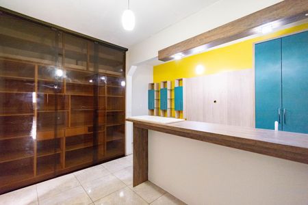 Casa para alugar com 200m², 3 quartos e 3 vagas