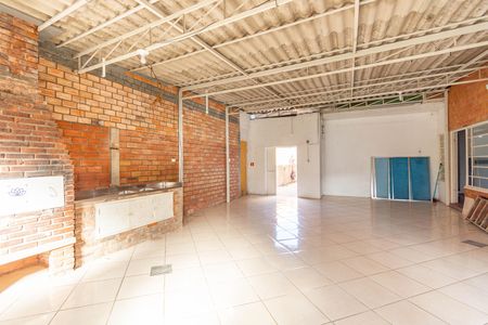 Casa para alugar com 200m², 3 quartos e 3 vagas