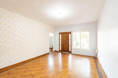 Casa para alugar com 200m², 3 quartos e 3 vagas